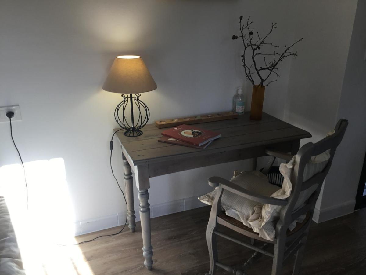 Ferienwohnung Petit Cocon Dans Le Luberon Lauris Exterior foto